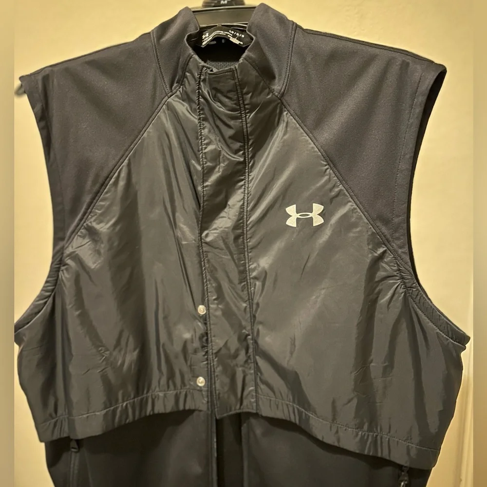 NEW WT UNDER ARMOUR COLDGEAR REACTOR‎ RUN VEST BLACK SIZE LARGE SLEEVLESS